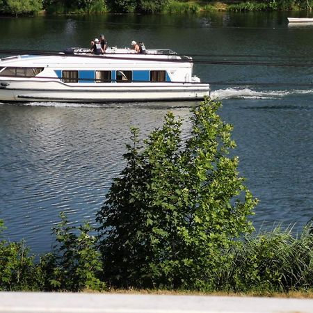 La Rive Du Doubs - 2 Chambres - 5 Pers - 56, Chemin Du Canal Du Rhone Au Rhin Dole Luaran gambar