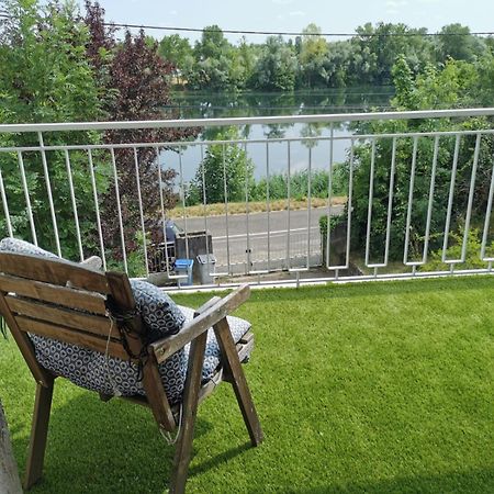 La Rive Du Doubs - 2 Chambres - 5 Pers - 56, Chemin Du Canal Du Rhone Au Rhin Dole Luaran gambar